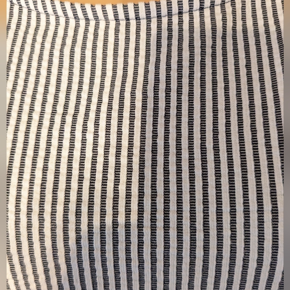 MICHAEL Michael Kors Black & White Vertical Striped Cropped Blouse - Picture 8 of 11